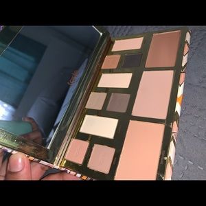 Tarte makeup pallet